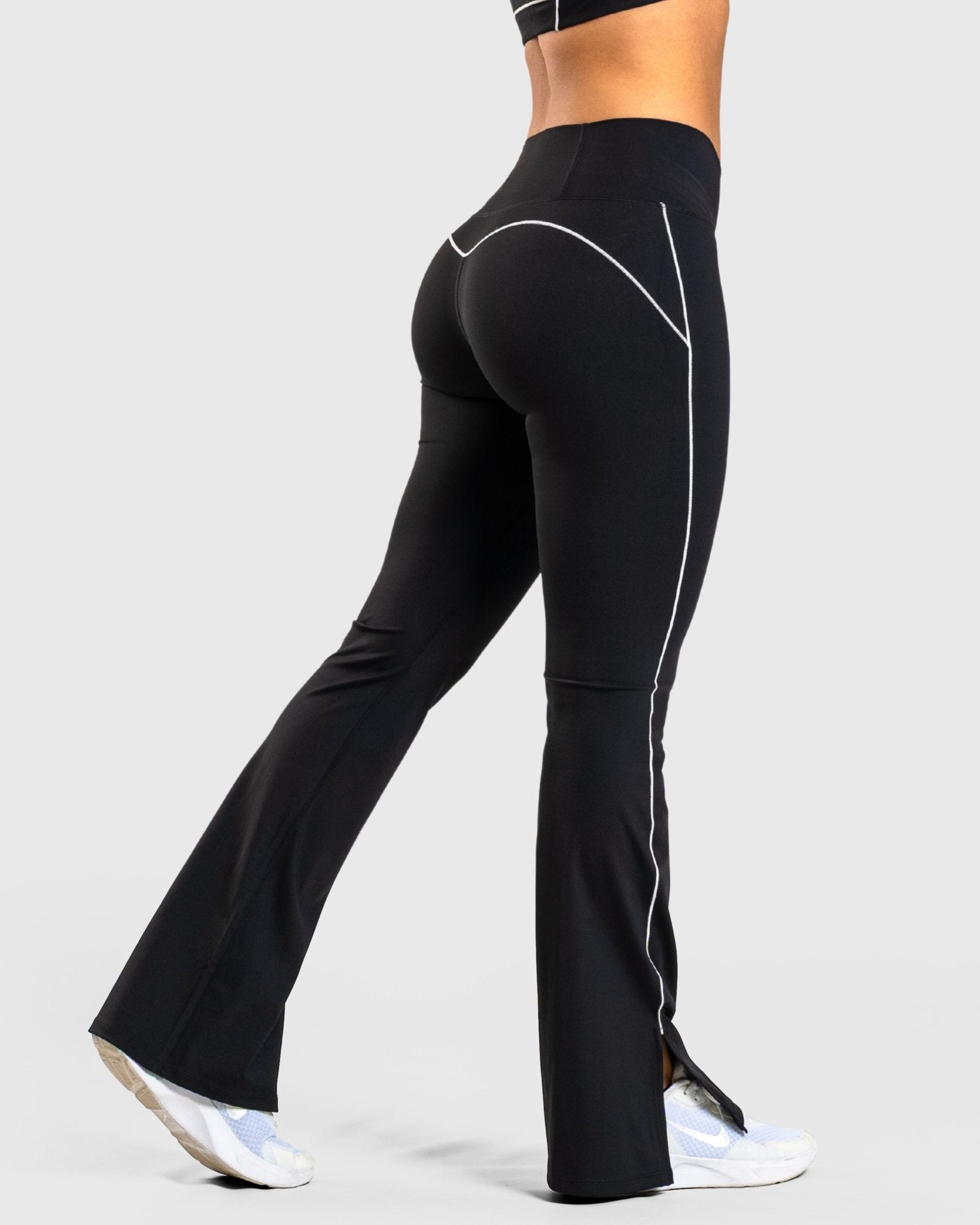 Black Bloom Yoga Pants - Peach Tights - Tights