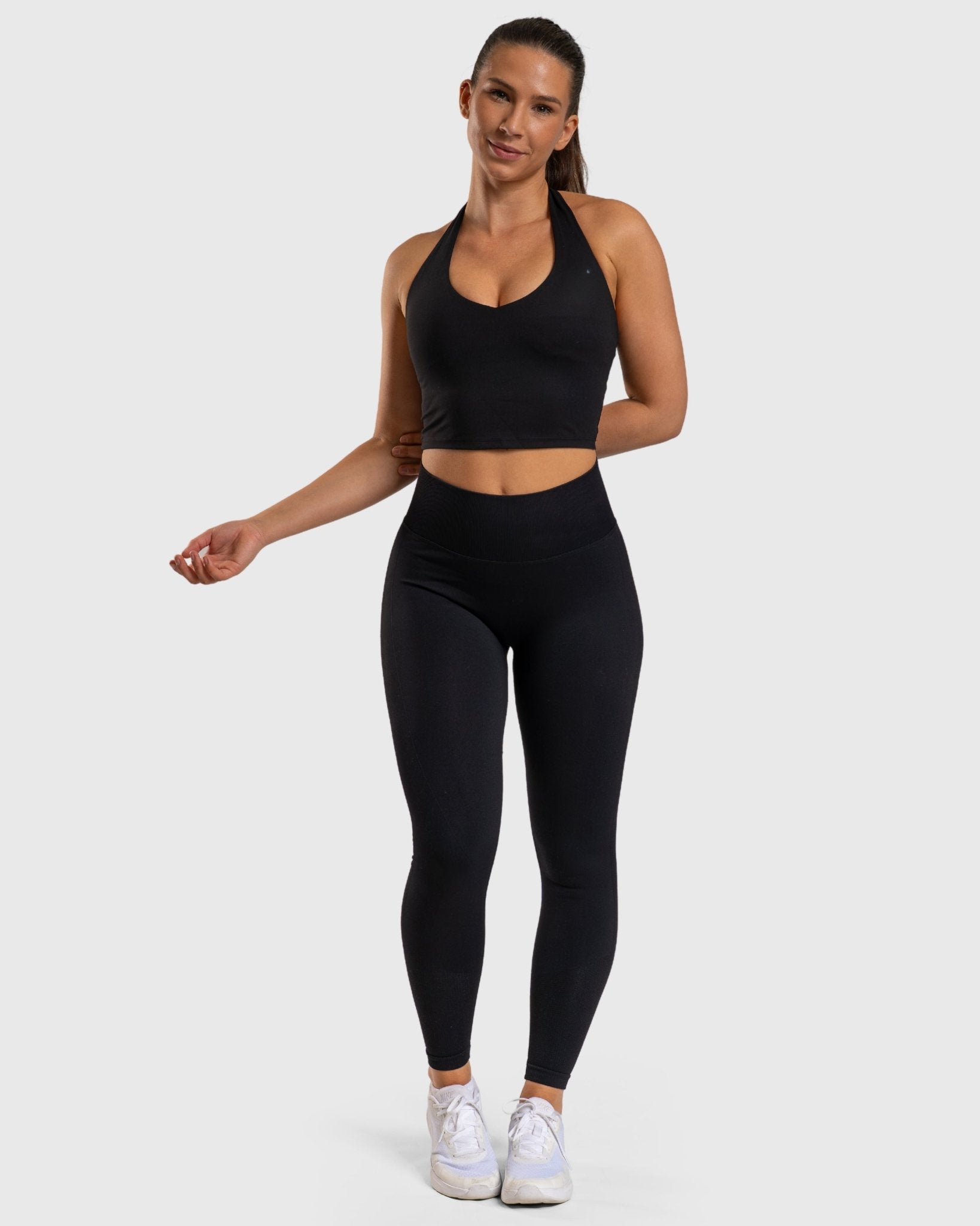 Black Lush Halterneck Topp - Peach Tights - Sports - Bra