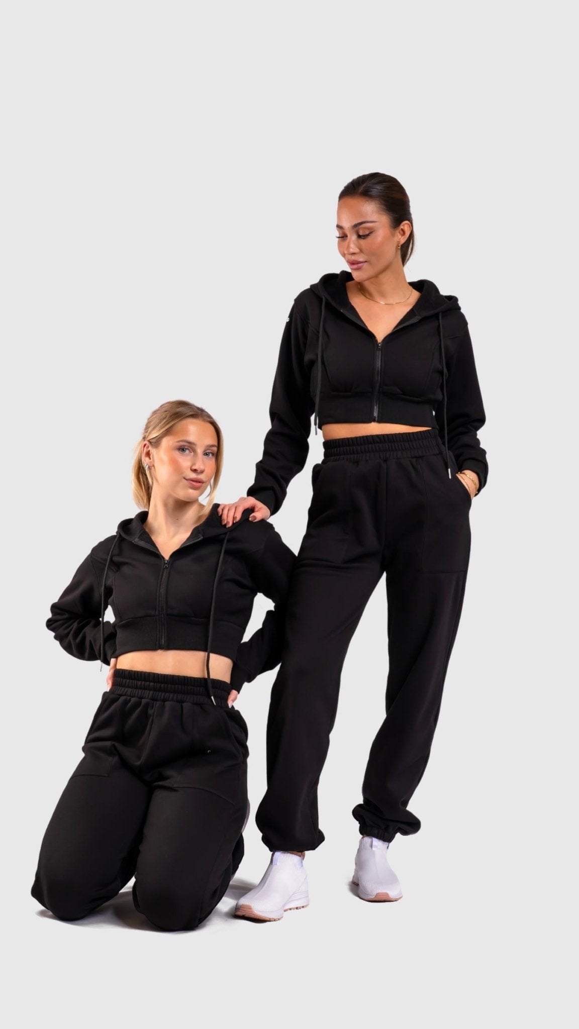 Black Vibe Sweatpants - Peach Tights - Sweatpants
