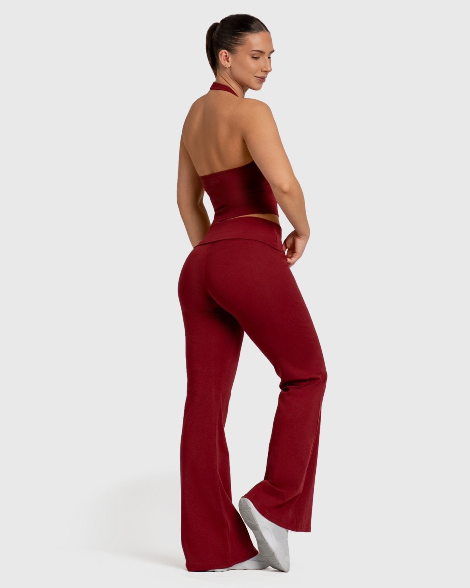 Wine Red Flow Halterneck Topp - Peach Tights - Sports - Bra