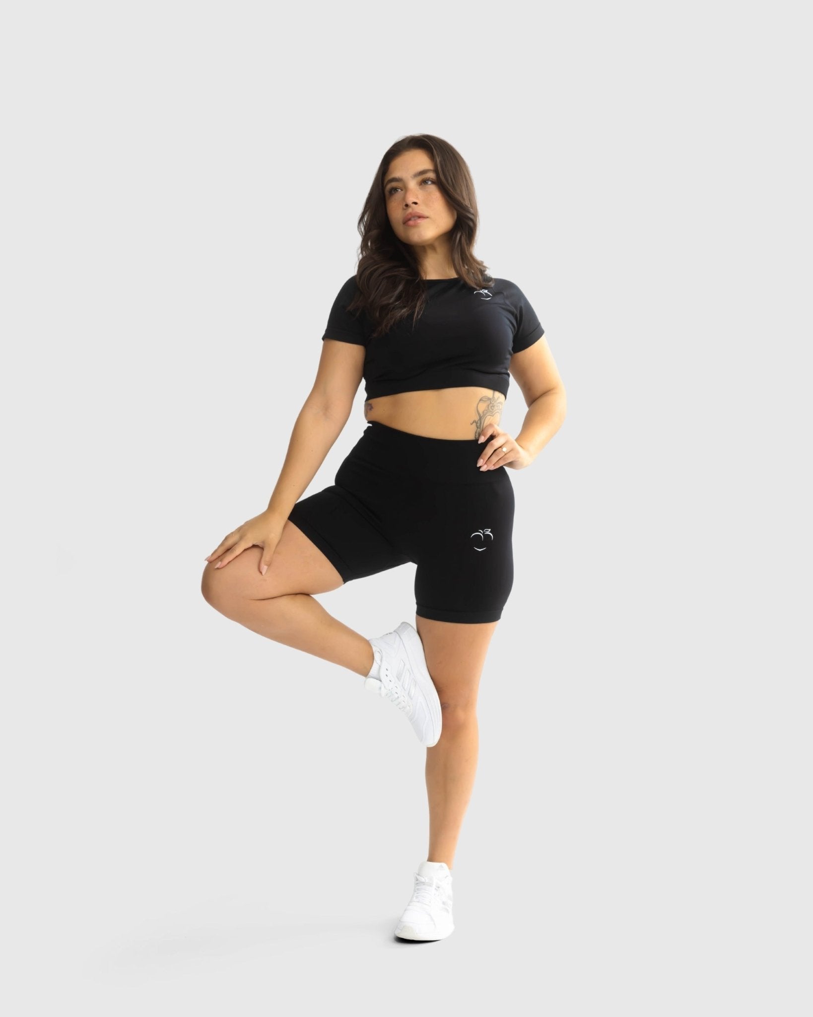 Black Deluxe T-shirt - Peach Tights -