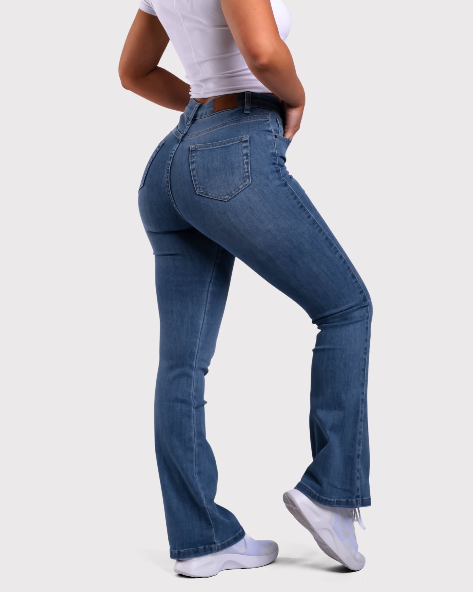 Dark Blue Flared Jeans - Peach Tights -