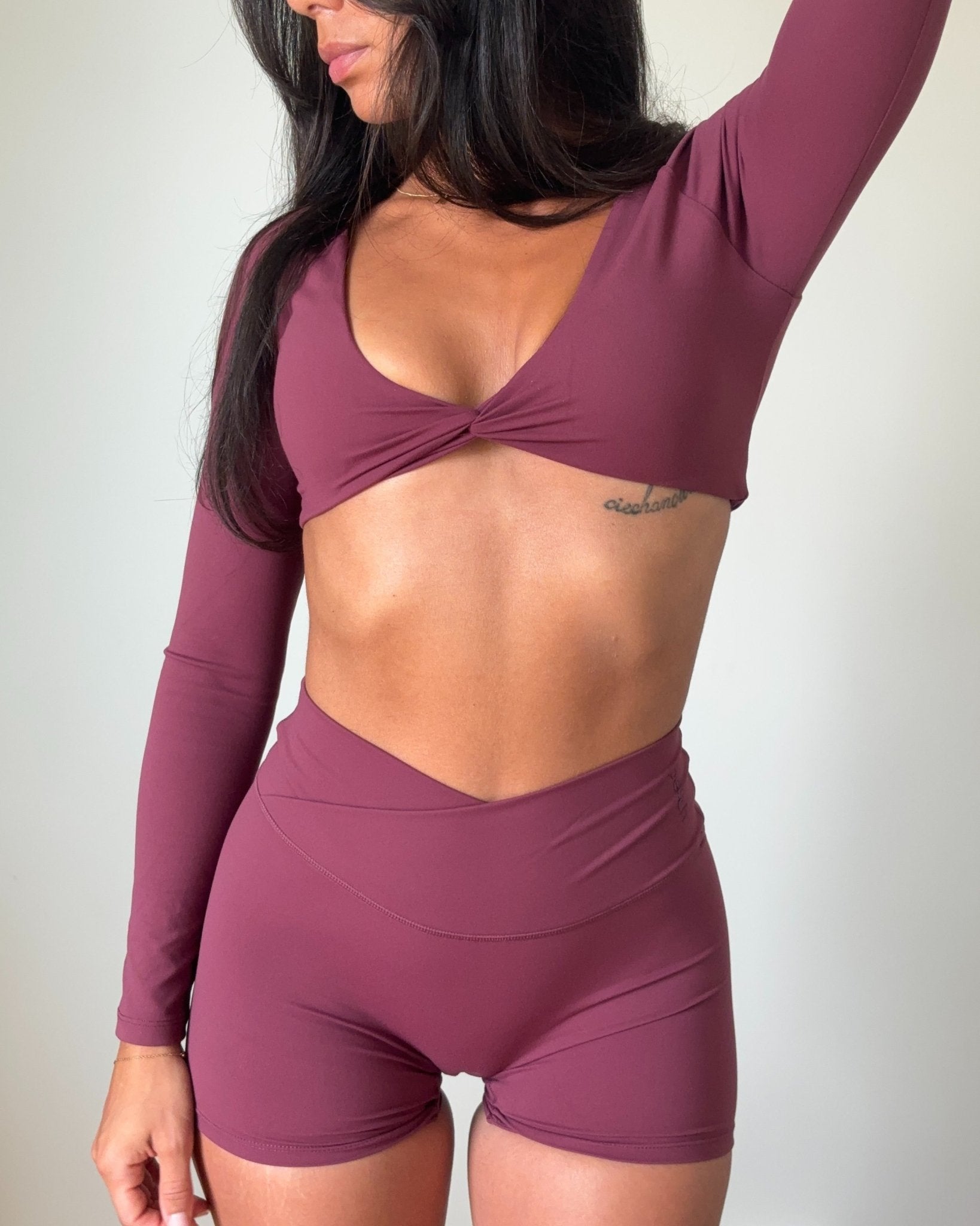 Plum Divine Long Sleeve - Peach Tights - Long sleeve