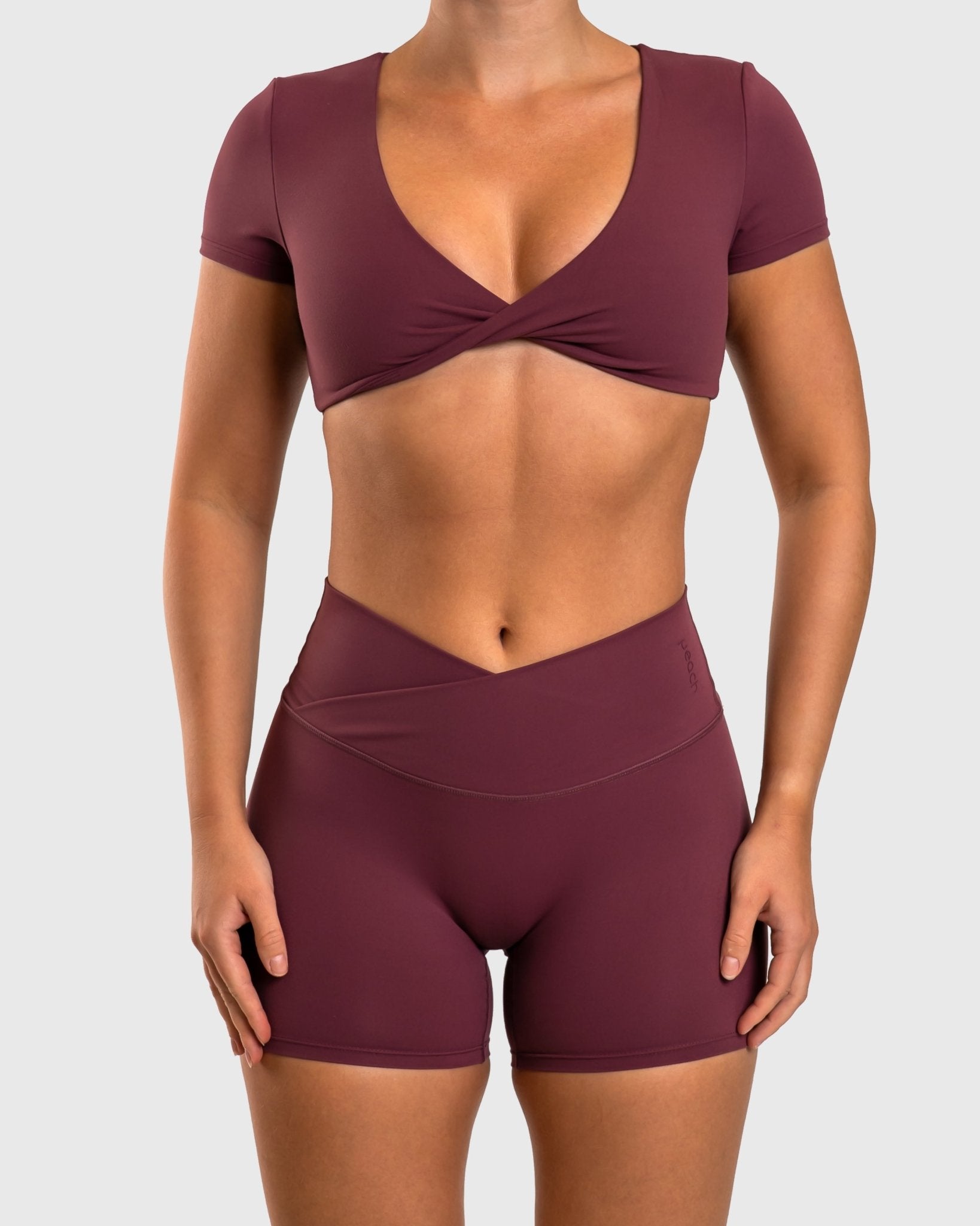 Plum Divine T-shirt - Peach Tights - T-shirt