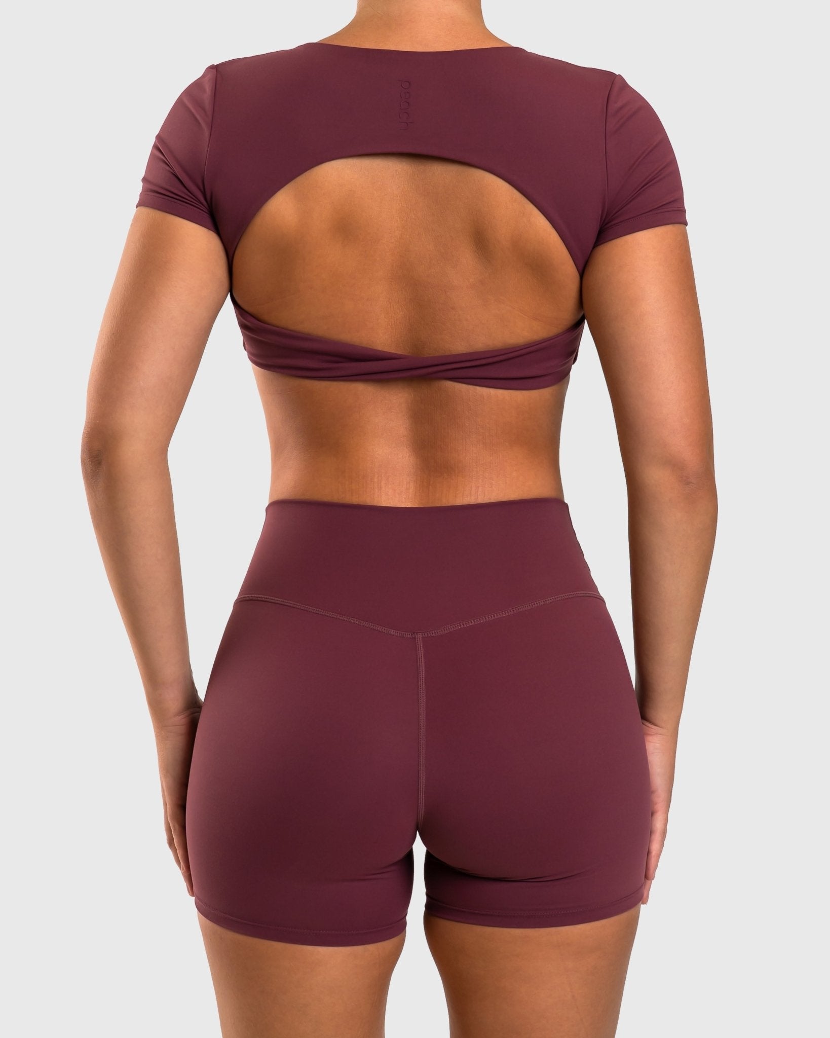 Plum Divine T-shirt - Peach Tights - T-shirt